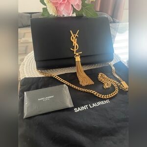 Yves Saint Laurent Kate Small Tassel In Grain De Poudre Embossed Chain Bag